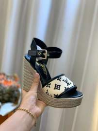 Picture of Louis Vuitton Shoes _SKULVsz35-4211cmmnf060713660